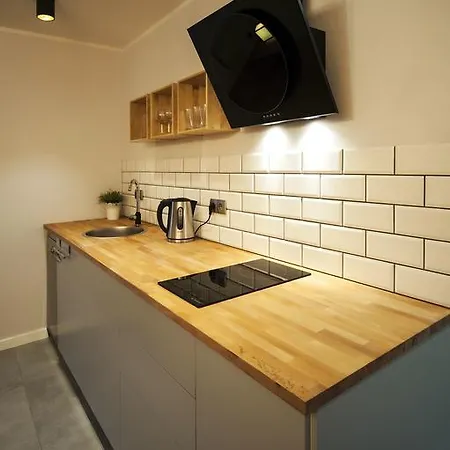 Very Berry - K Jadwigi 58 - Old Apartment, Self Check In 24h!