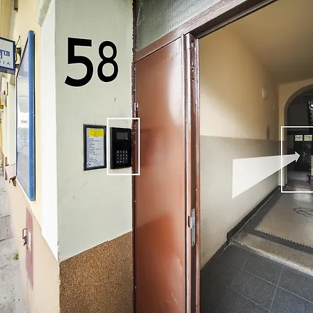 Very Berry - K Jadwigi 58 - Old Apartment, Self Check In 24h! Apartament Poznań